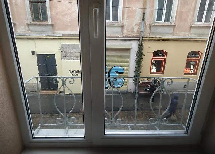 акуратні в центрі львова Apartament Lwów